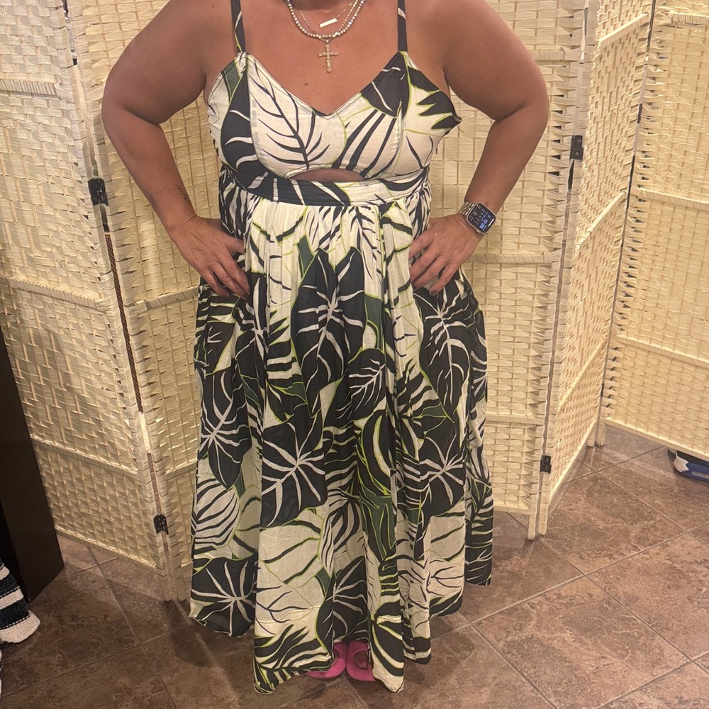 Joie Green and Black Leaf Print Maxi Dress - Picture 4 of 7
